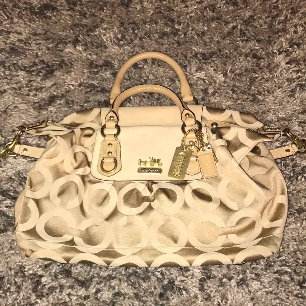 🌟COACH purse with purple interior🌟